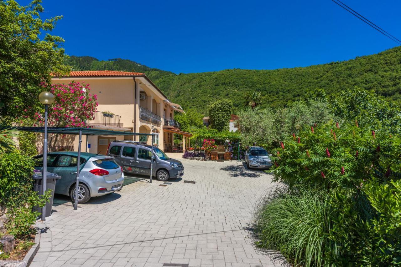 Apartments Branka Mošćenička Draga Eksteriør bilde