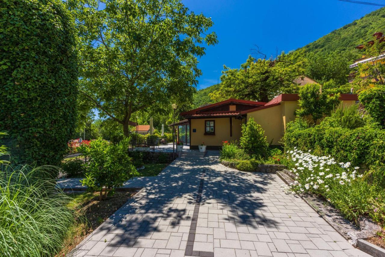 Apartments Branka Mošćenička Draga Eksteriør bilde
