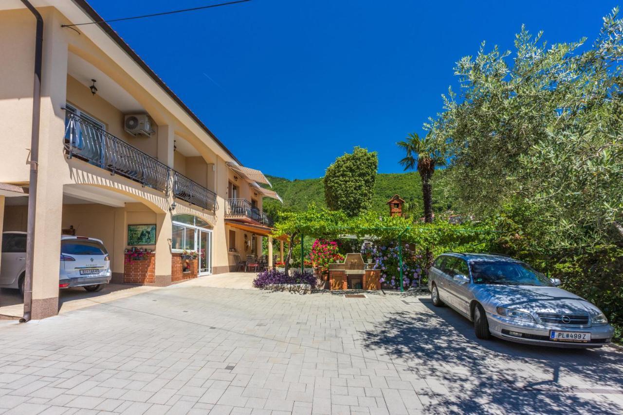 Apartments Branka Mošćenička Draga Eksteriør bilde
